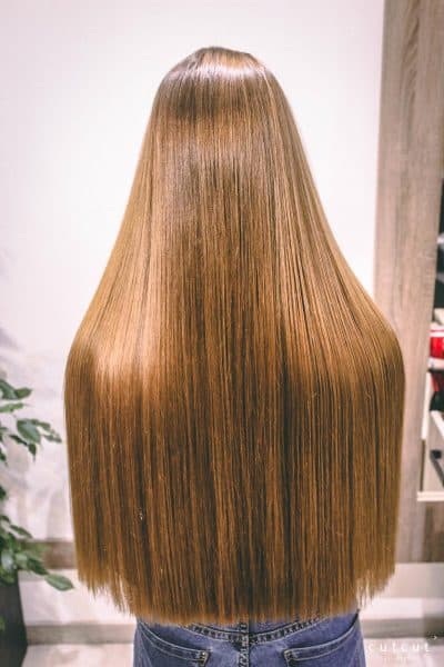 Keratynowe prostowanie włosów w Poznaniu